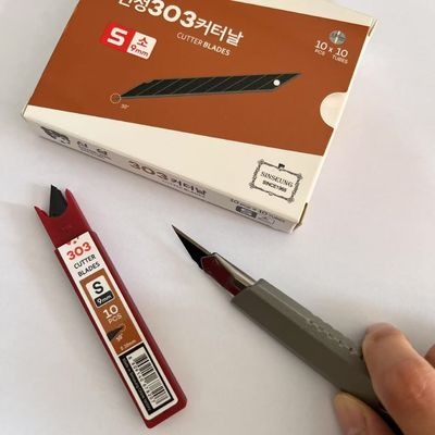 kupować Ostrza do nożyków do cięcia folii samochodowych z materiału SK2 ze stali wysokowęglowej o grubości 0,38 mm, mały rozmiar produkcja online