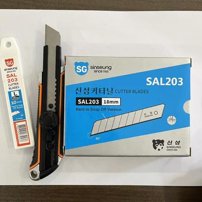 kupować 18mm Cutting Knives Silver Blades for Versatile and Multi-Purpose Cutting produkcja online