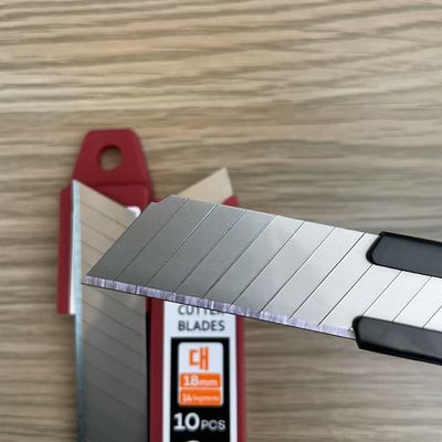 14 Segmentów Srebrne Ostrza Snap SK2 18 Mm dla Długotrwałego i Trwałego Cięcia