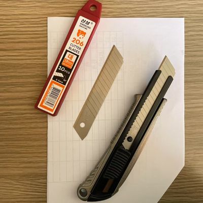 Ostrza 18 mm przeznaczone do precyzyjnej i wszechstronnej cięcia