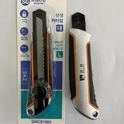 Nóż uniwersalny do płyt gipsowo-kartonowych 18mm z ergonomicznym uchwytem i osłoną ostrza